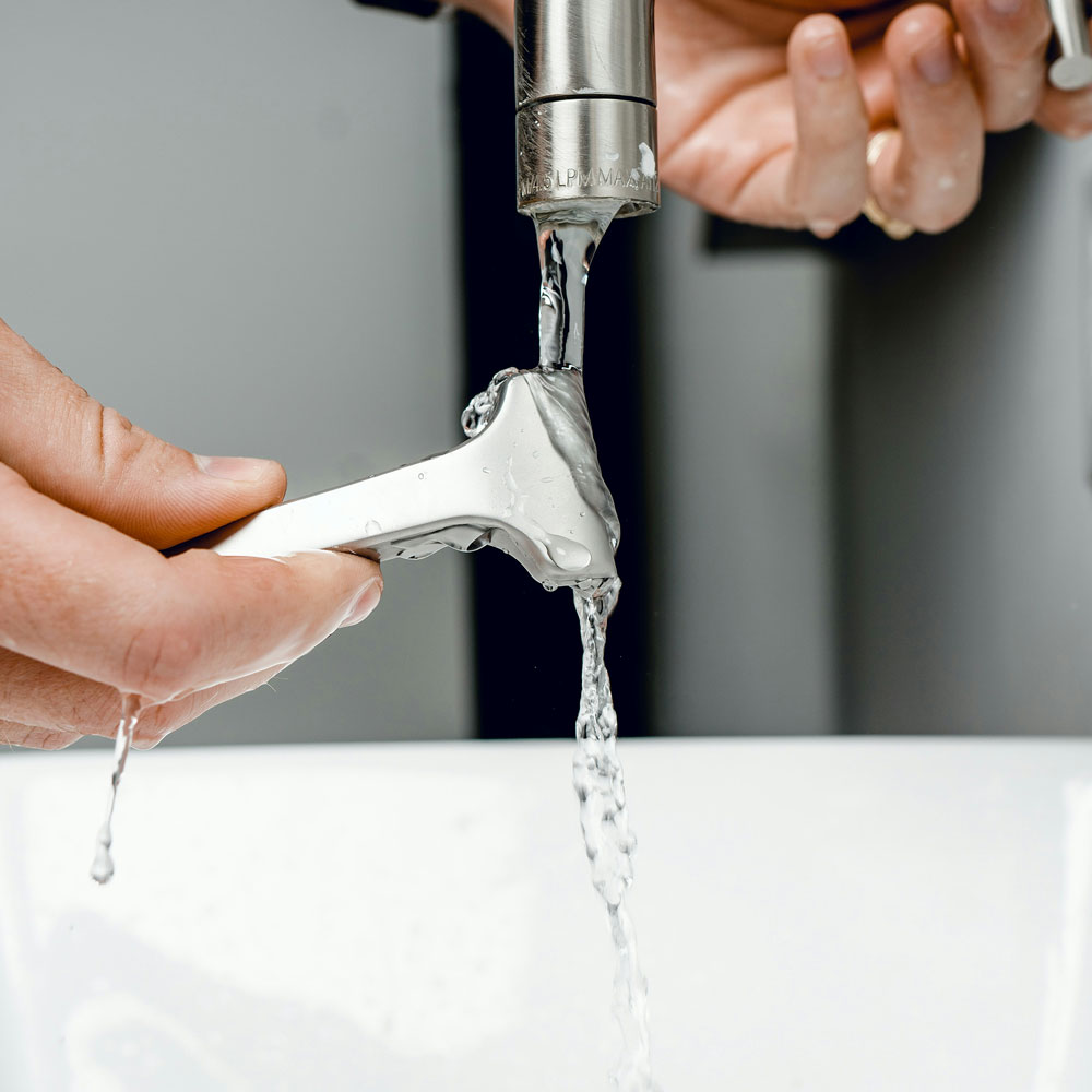 5.3.-Products-OralCare-RAZOR